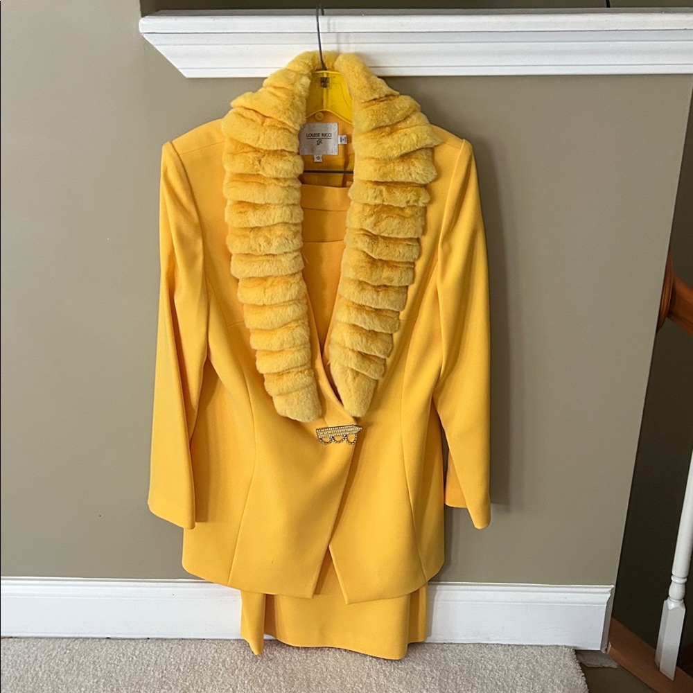 Yellow Women's Jacket with Faux Fur Collar